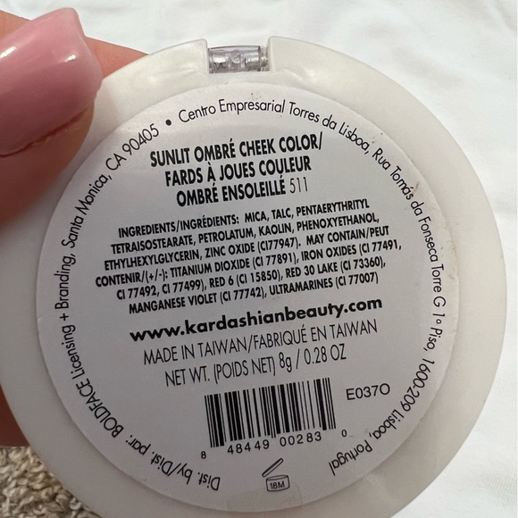 Kardashian Beauty Ombre Blush - Picture 4 of 4